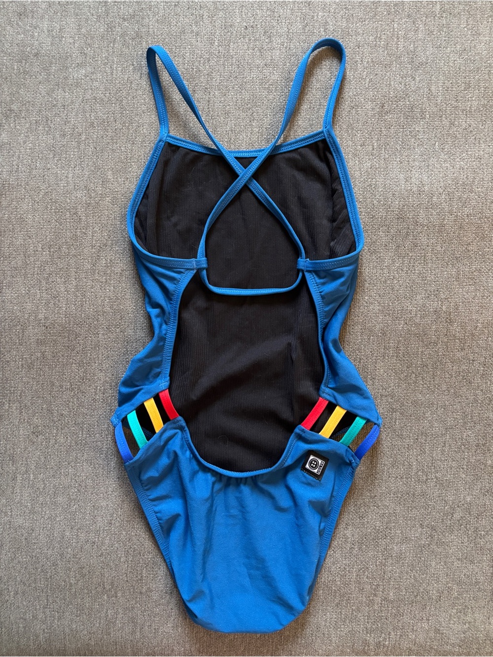 Jolyn Julian 2 Solid Contrast One Piece Swimsuit Size 30